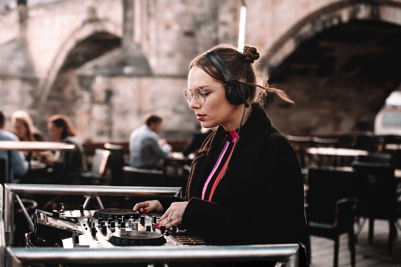 Dana Lišková - Eventová fotografka Praha - event fotografie - firemní akce - byznys portrét - korporátní fotografie 