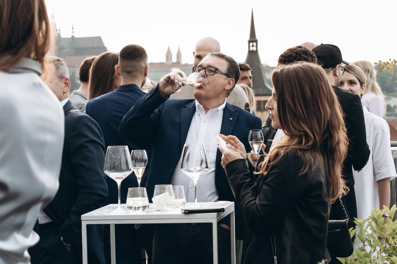 Dana Lišková - Eventová fotografka Praha - event fotografie - firemní akce - byznys portrét - korporátní fotografie 