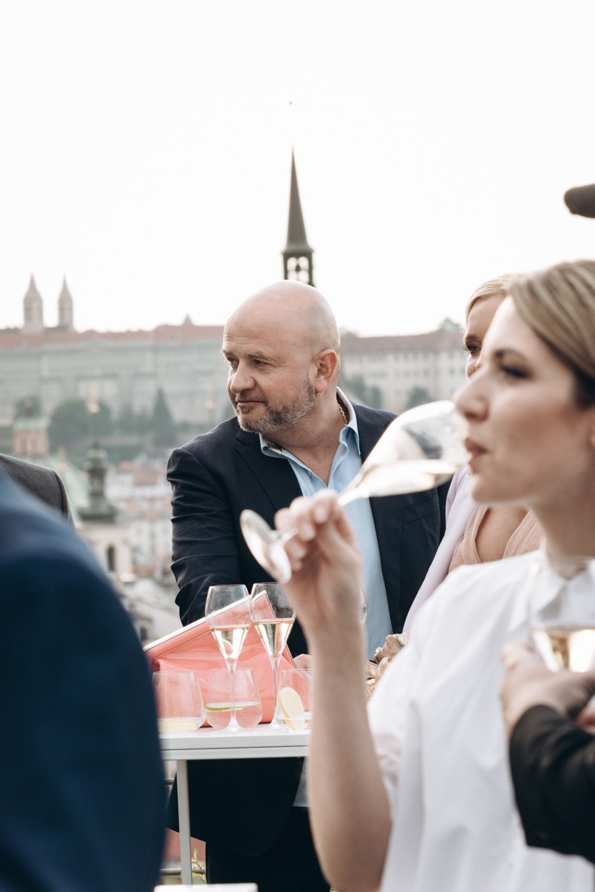 Dana Lišková - Eventová fotografka Praha - event fotografie - firemní akce - byznys portrét - korporátní fotografie 