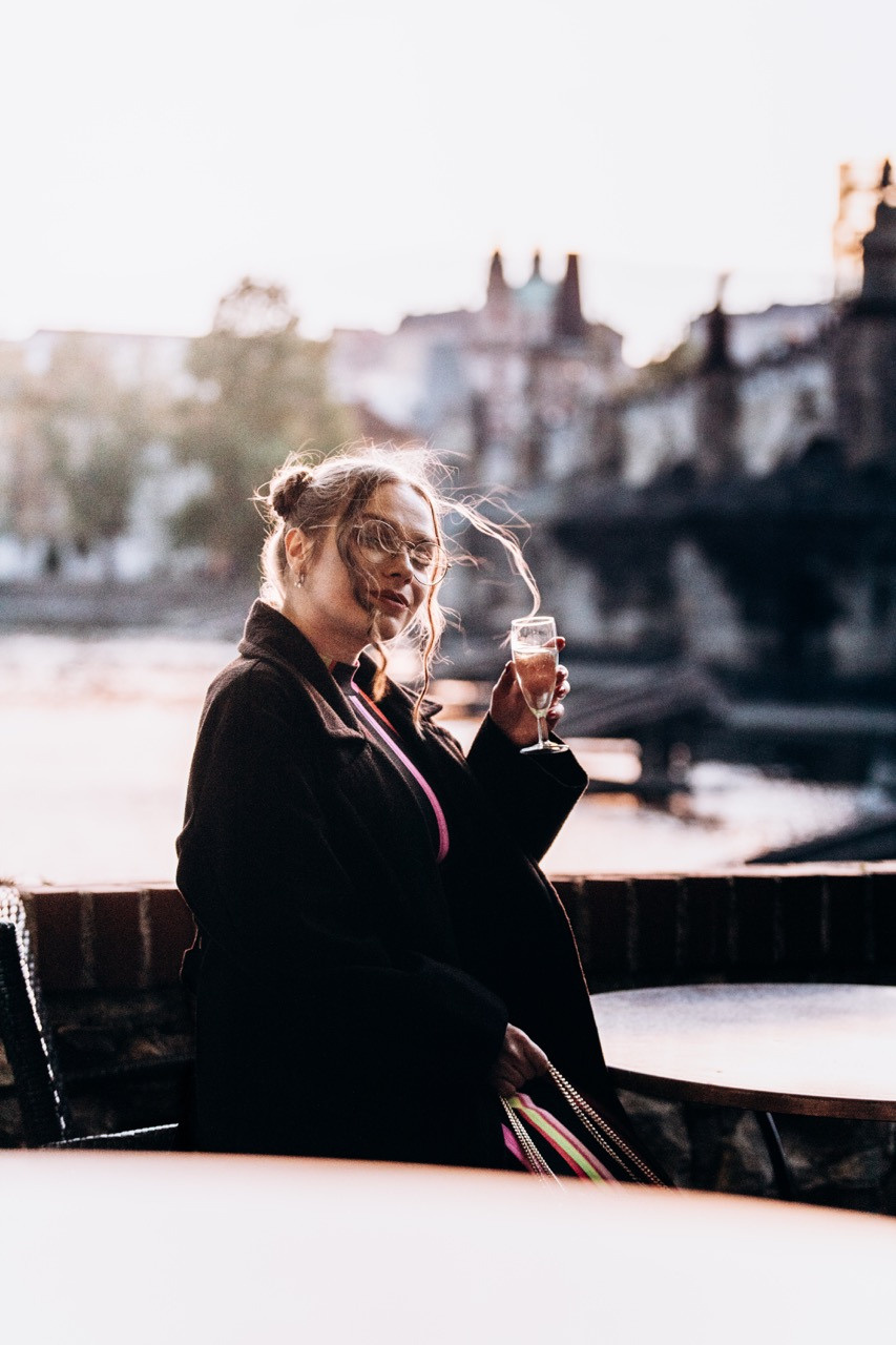 Dana Lišková - Eventová fotografka Praha - event fotografie - firemní akce - byznys portrét - korporátní fotografie 