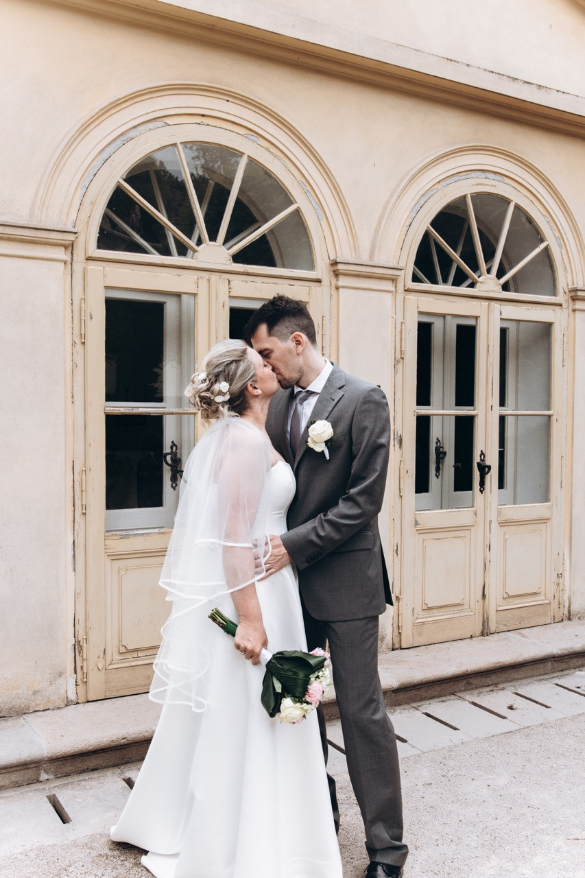 Dana Lišková - Svatební fotografka Praha - Svatební fotograf Praha - Párové fotografie - Svatební portréty 