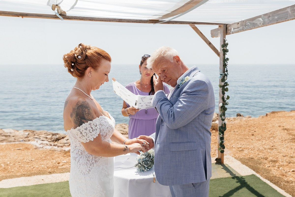 J & G Cyprus. Destination wedding photographer in Netherlands, Germany, Italy, Greece & Europe-Tina Yalova