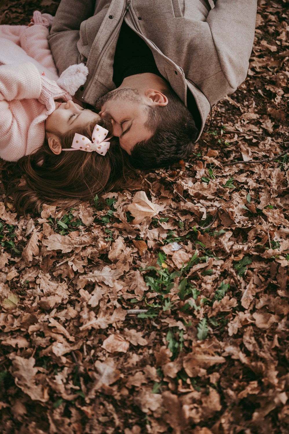Iva, Ivan, Tara i Stefan — porodicno fotografisanje napolju. Deciji i porodicni fotograf u Beogradu Oksana Skendzic