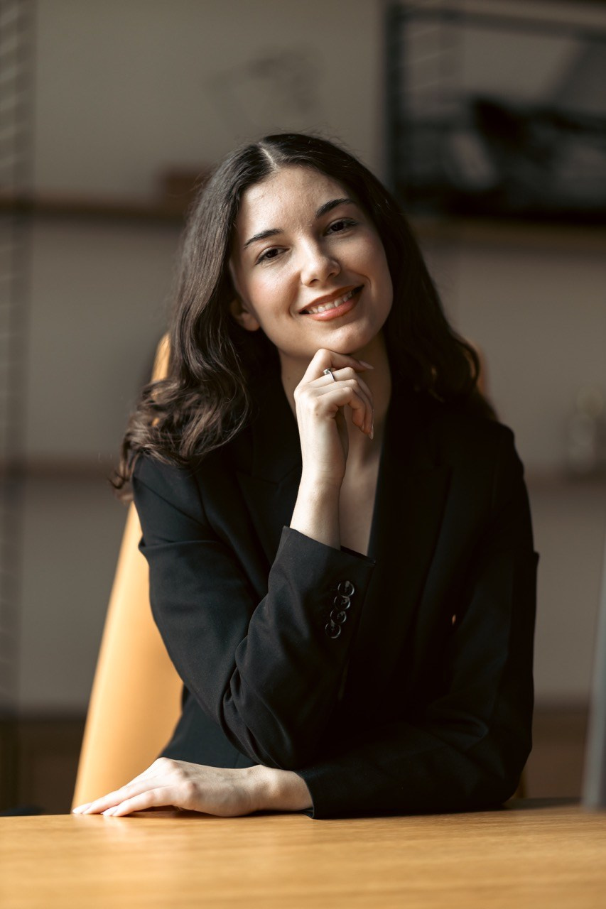 Dana Lišková - Portrétní a brandová fotografka Praha - Byznys portrét Praha - Brandové foto praha - Byznys a korporátní portrét Praha - Firemní focení Praha