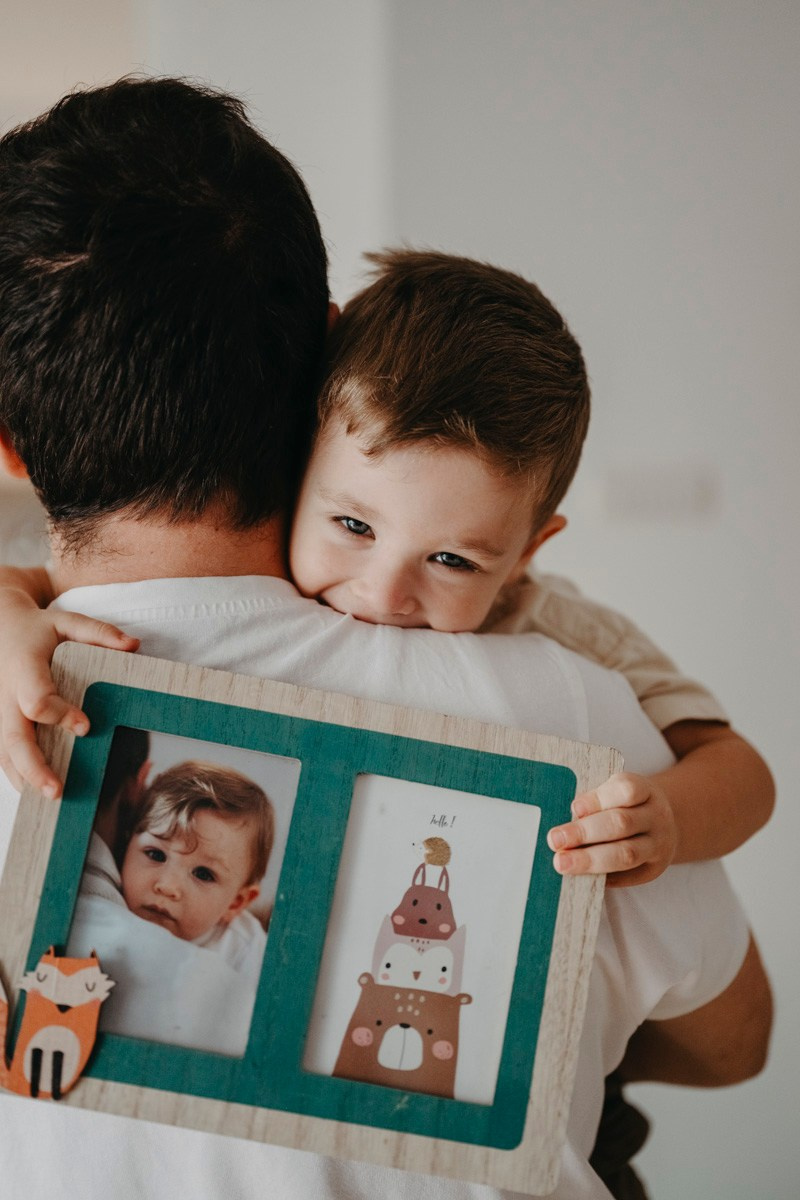 Porodicno fotografisanje kod kuce — Andjela, Lazar, Janko i Mihajlo. Deciji i porodicni fotograf u Beogradu Oksana Skendzic