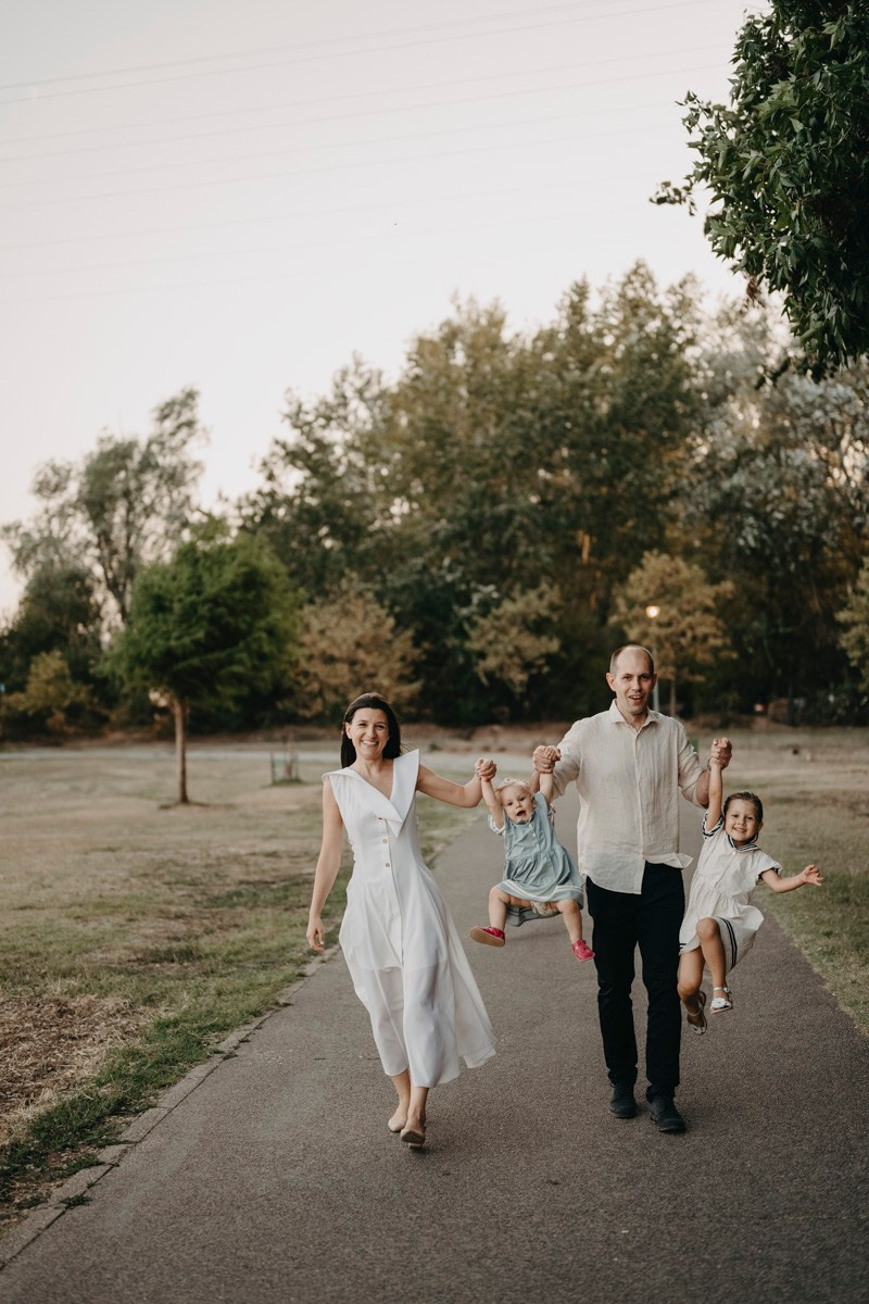 Panici / porodicno fotografisanje napolju. Deciji i porodicni fotograf u Beogradu Oksana Skendzic