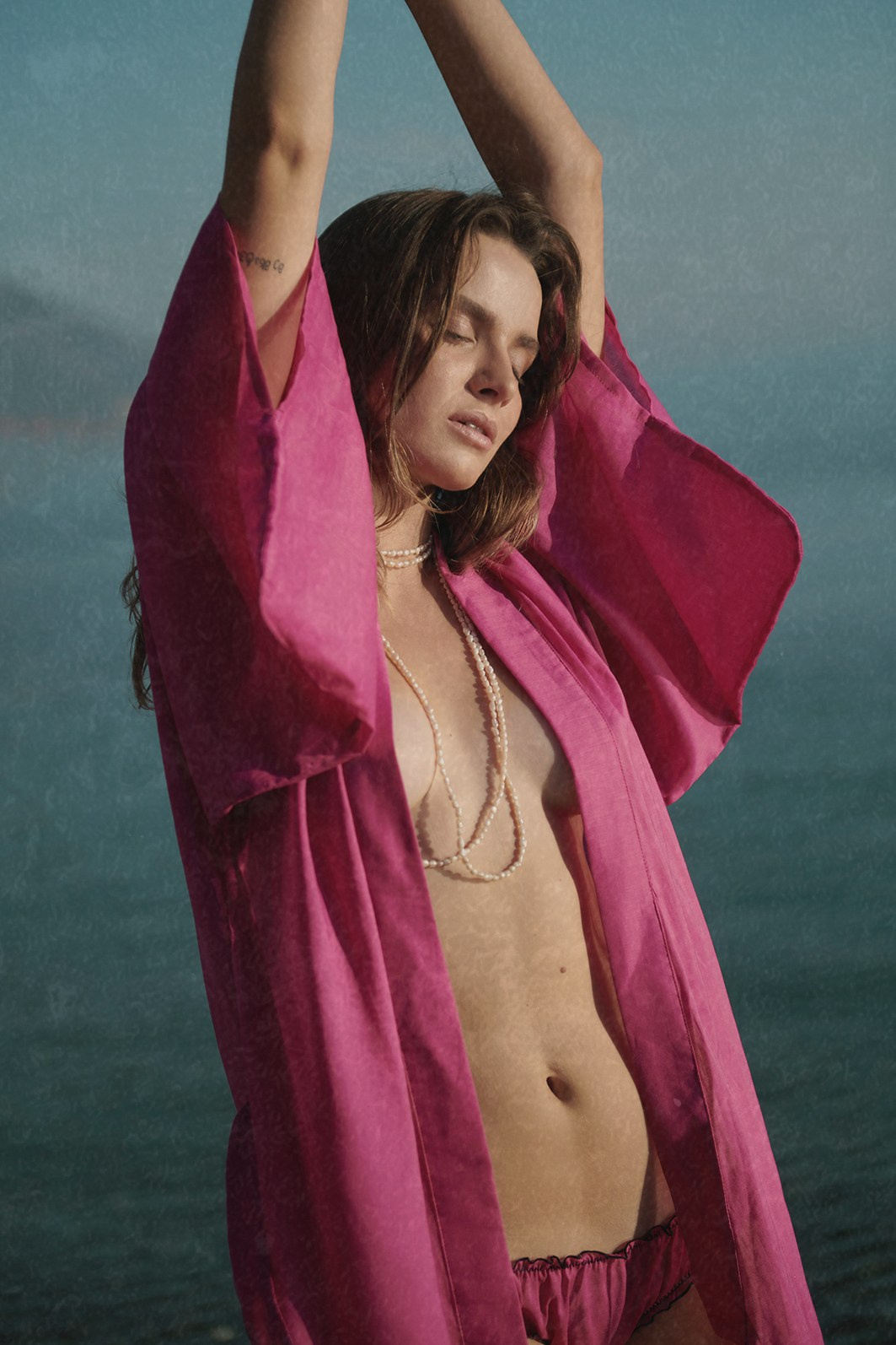 KOKON INTIMATES 2022. Minimalist brand photographer & videographer | Raw sincerity. Pure Form