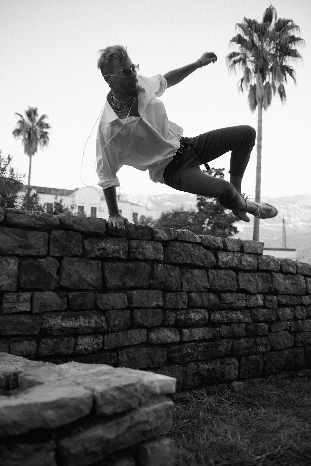 MAX. Minimalist brand photographer & videographer | Raw sincerity. Pure Form