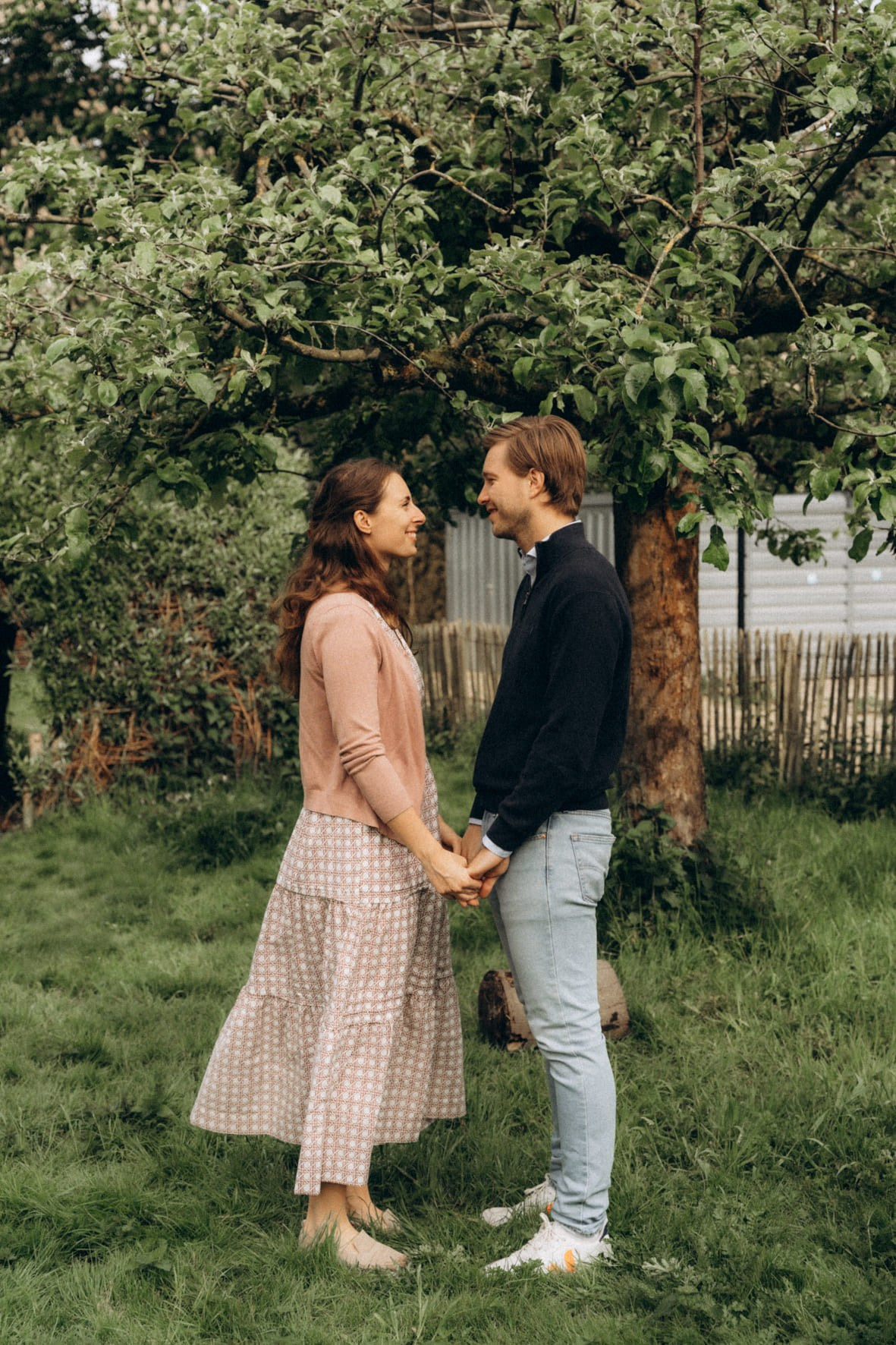 Love Story in Antwerpen. Little Birdie – Jouw familie- en huwelijksfotograaf in België en daarbuiten