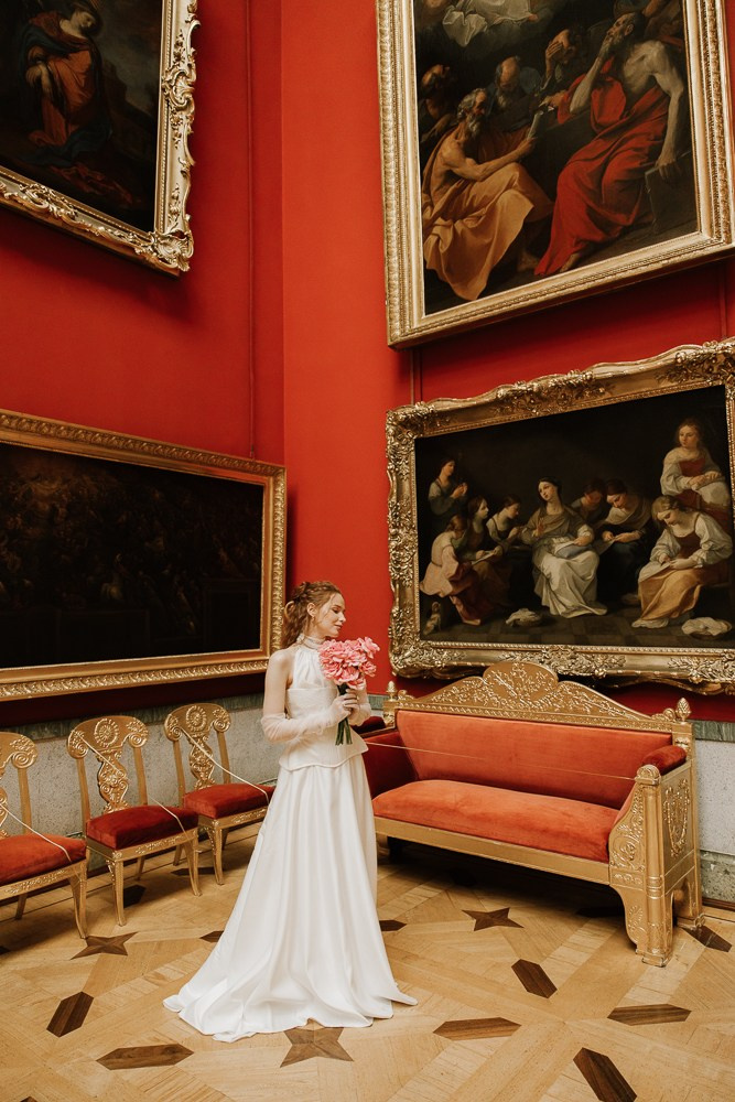 Anna & David (Hochzeitsfotoshooting im Museum). Familien & Hochzeitfotografin Nadja Holzmann