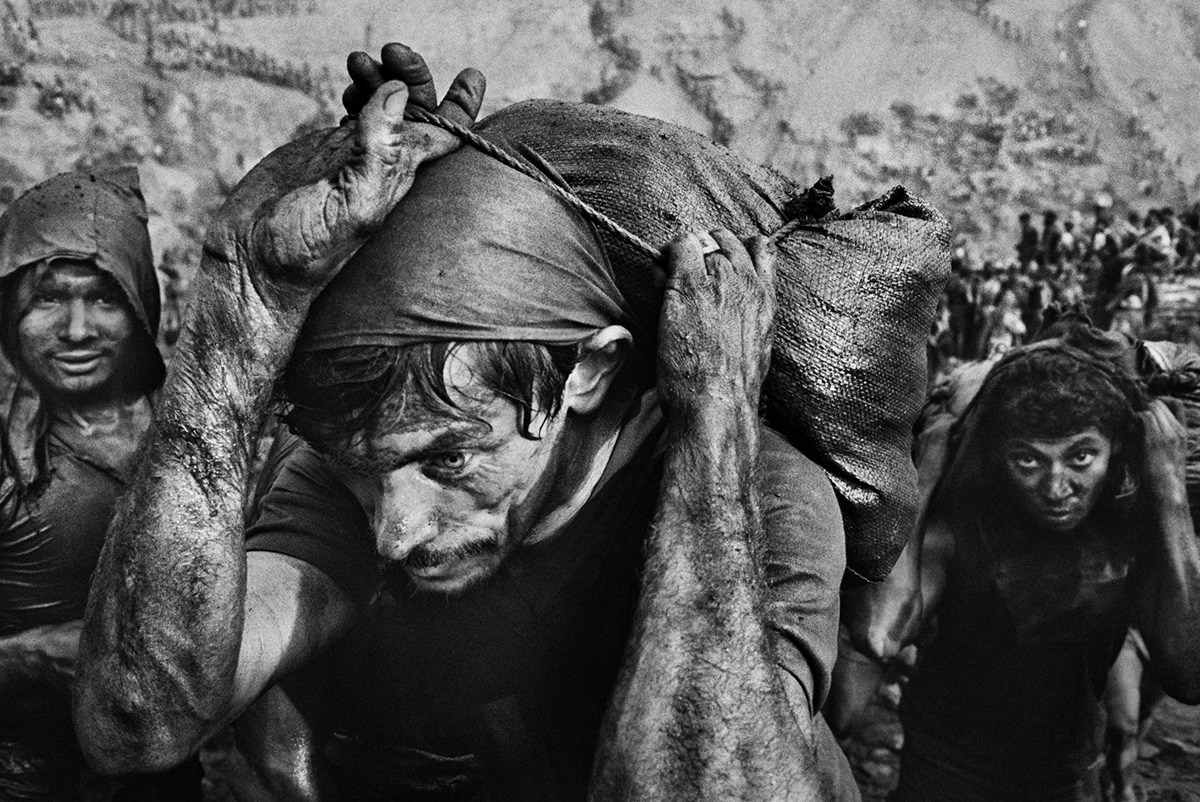 CAFE DEL PHOTO #91 «Соль Земли». Памяти Сальгадо. Școala de fotografie lui Roman Ribaliov. Orașul Chișinău, Moldova