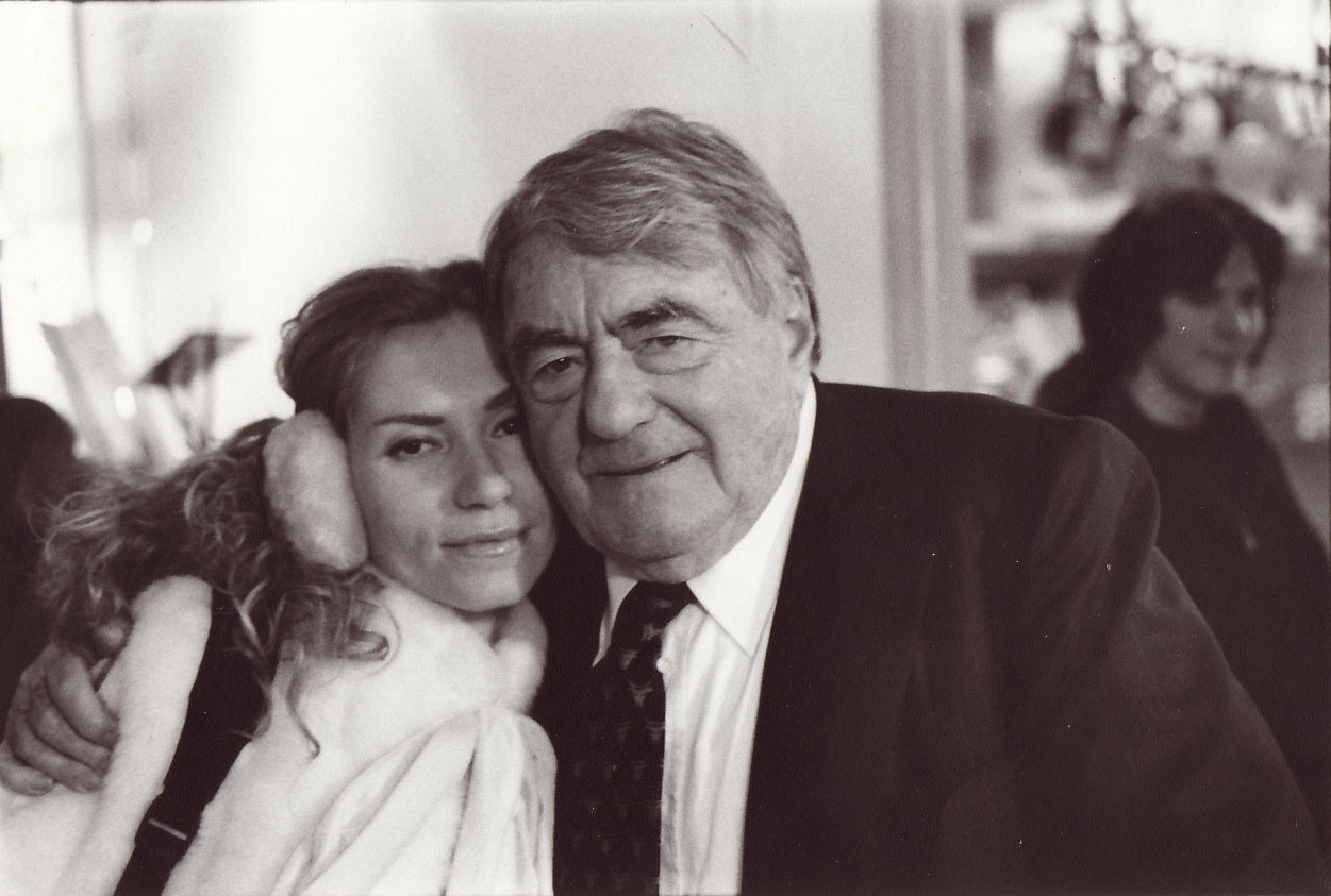 BIO, CRITIQUE ET CONTACT. Natalia Bogdanovska. Films et photographie corporate en France