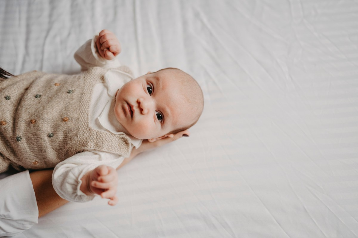 Bojana, Marko i Eva — porodicno fotografisanje kod kuce. Deciji i porodicni fotograf u Beogradu Oksana Skendzic