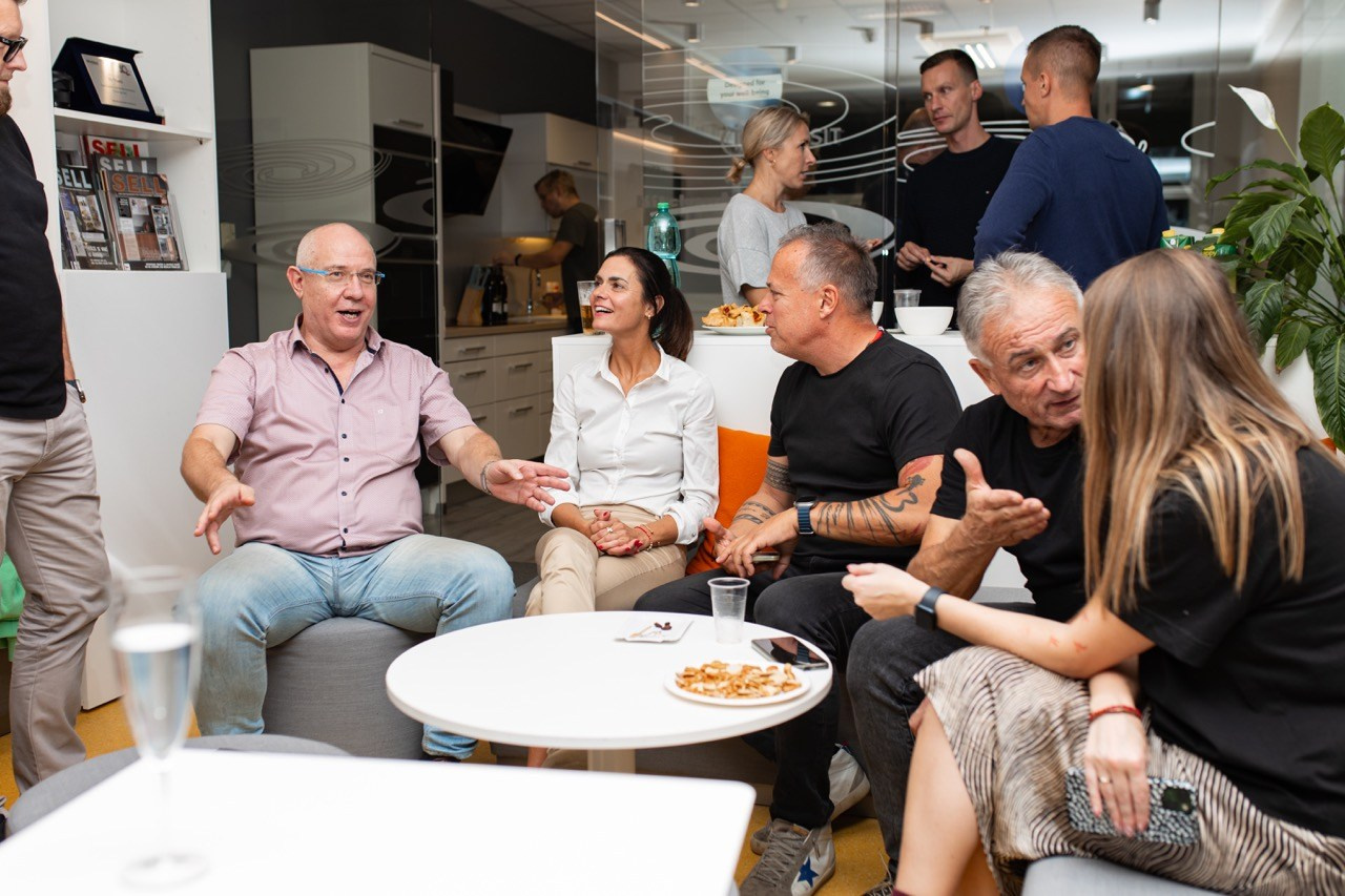 Dana Lišková - Eventová fotografka Praha - event fotografie - firemní akce - byznys portrét - korporátní fotografie 