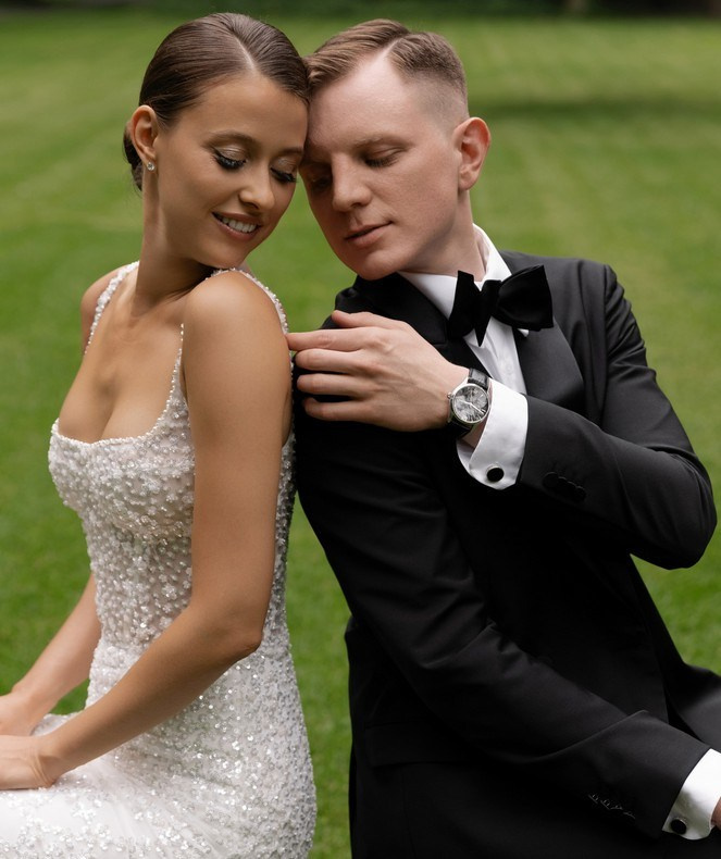 Fashion-inspired portrait of newlyweds