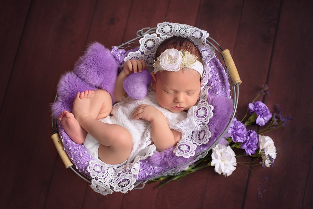 Sesja noworodkowa dla dziewczynki w Trójmieście - Natalia Lucko