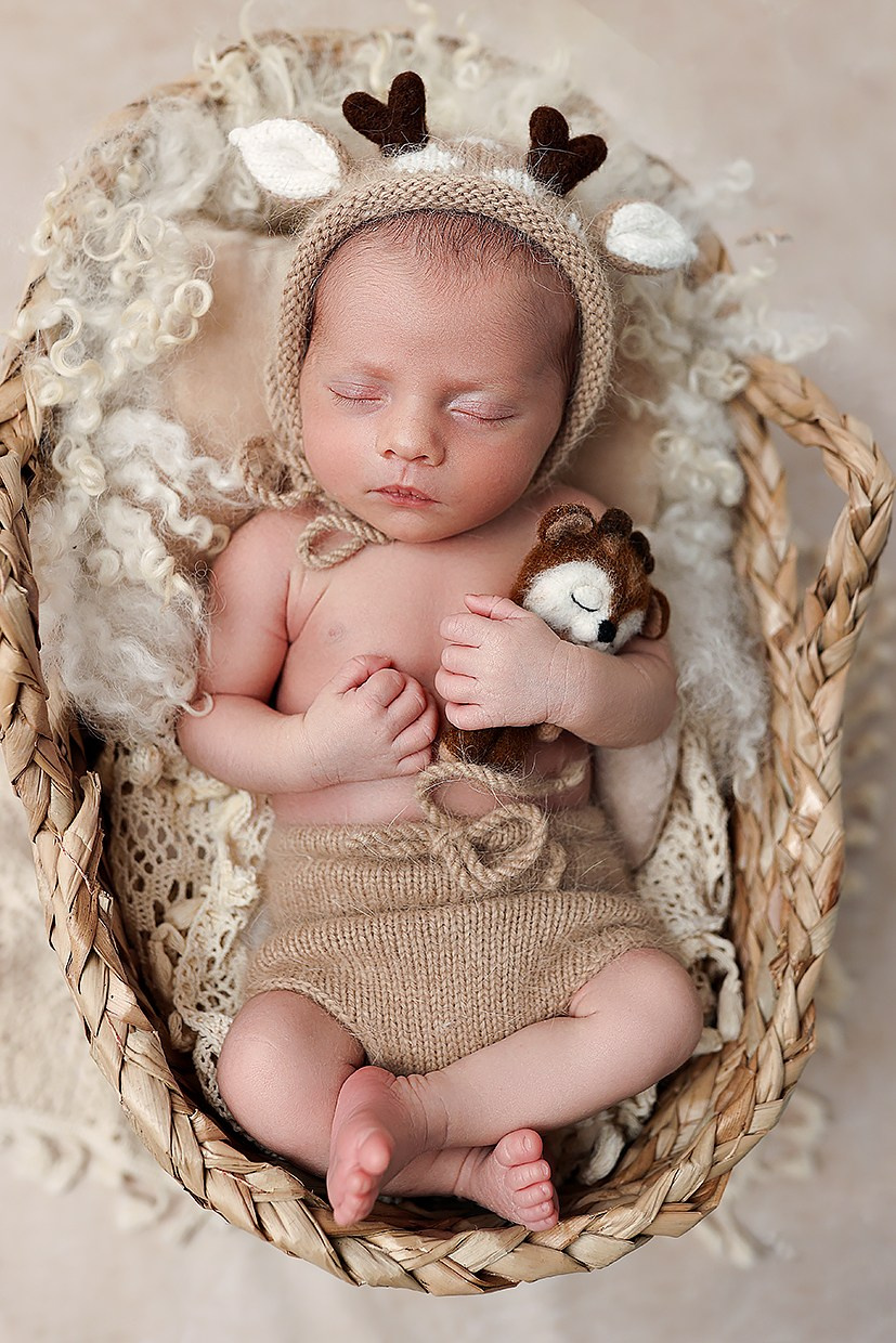 Nueva Sesión Embarazo En Estudio. Fotografía de Eventos, Embarazo y Familiar en Pirineos