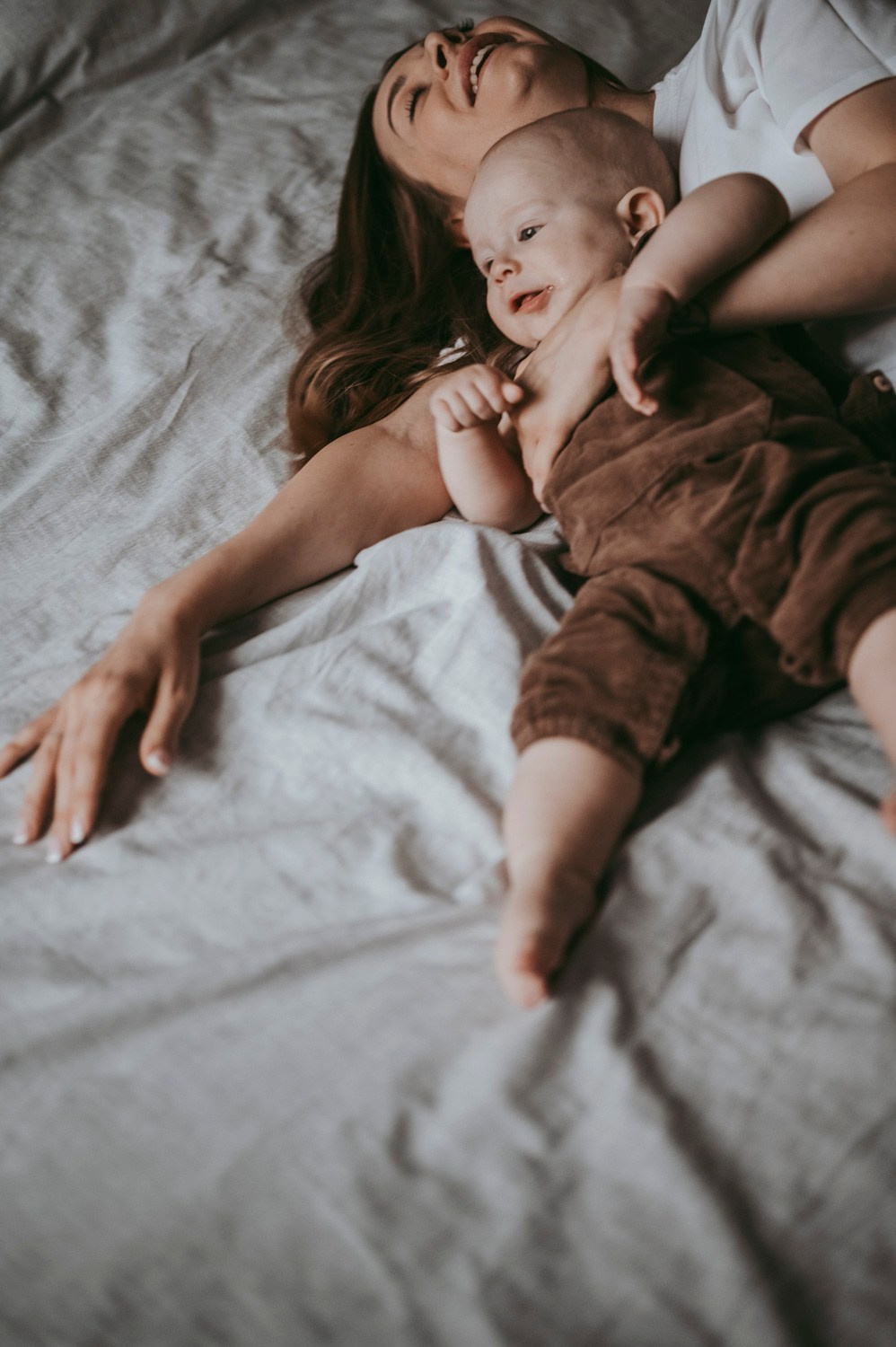 Dusan, Tanja i Luka / porodicno fotografisanje kod kuce. Deciji i porodicni fotograf u Beogradu Oksana Skendzic