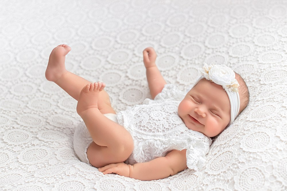 Sesja noworodkowa dla dziewczynki w Trójmieście - Natalia Lucko