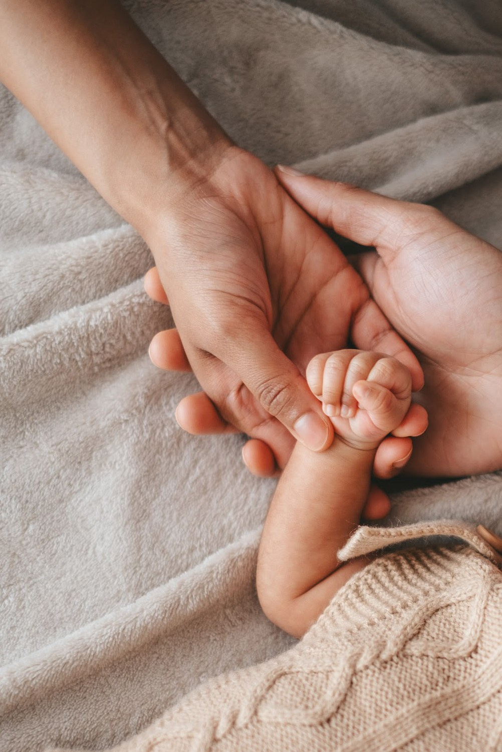 Newborn. Eure authentischen Familien- & Newbornmomente –erzählt in Fotos & Videos