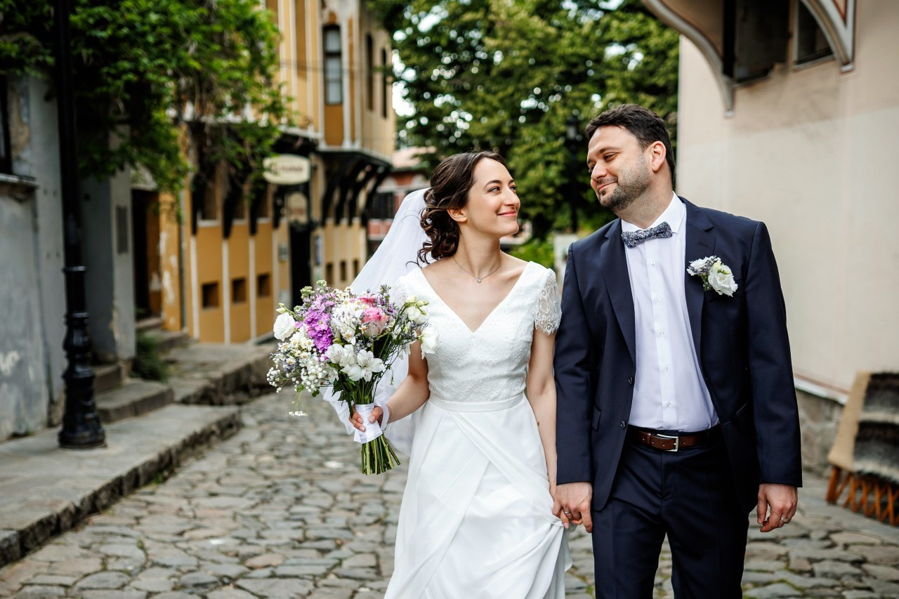 Ревюта. Начало