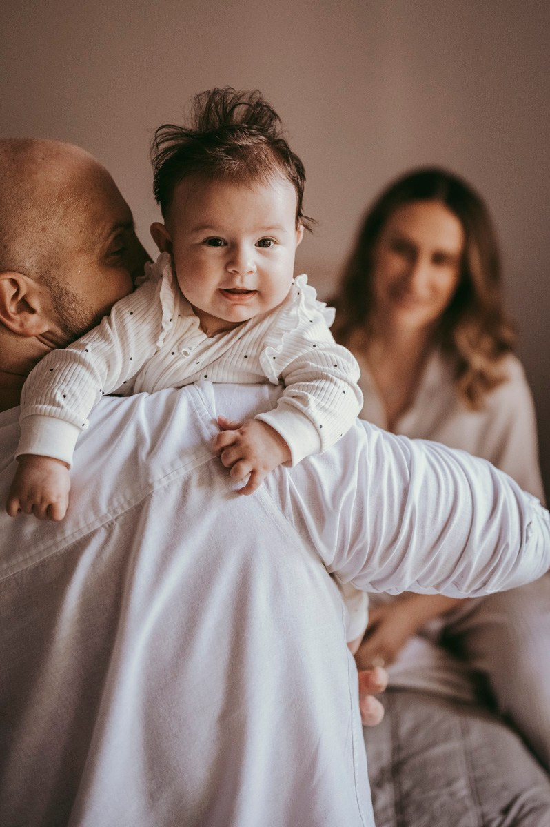 Katarina, Marko i Elena / porodicno fotografisanje kod kuce. Deciji i porodicni fotograf u Beogradu Oksana Skendzic