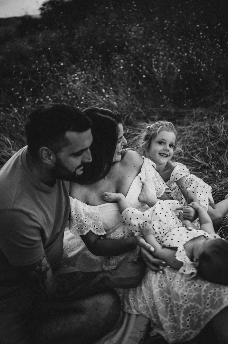 Sonja, Bojan, Nadja i Una / porodicno fotografisanje. Deciji i porodicni fotograf u Beogradu Oksana Skendzic