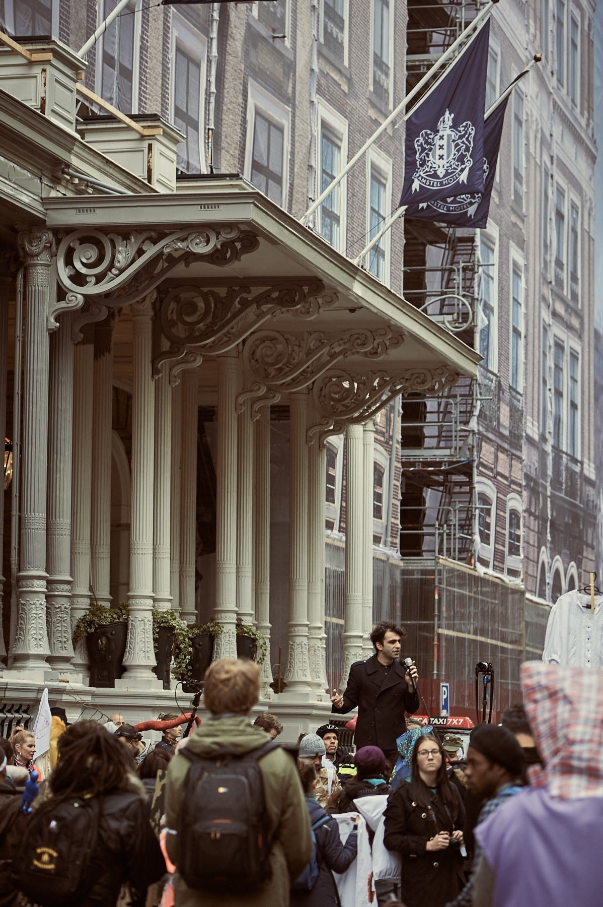 Taak.me/Gluklya Pershina/ Carnival of the Oppressed Feelings. Fotograaf Amsterdam - Victoria Ushkanova