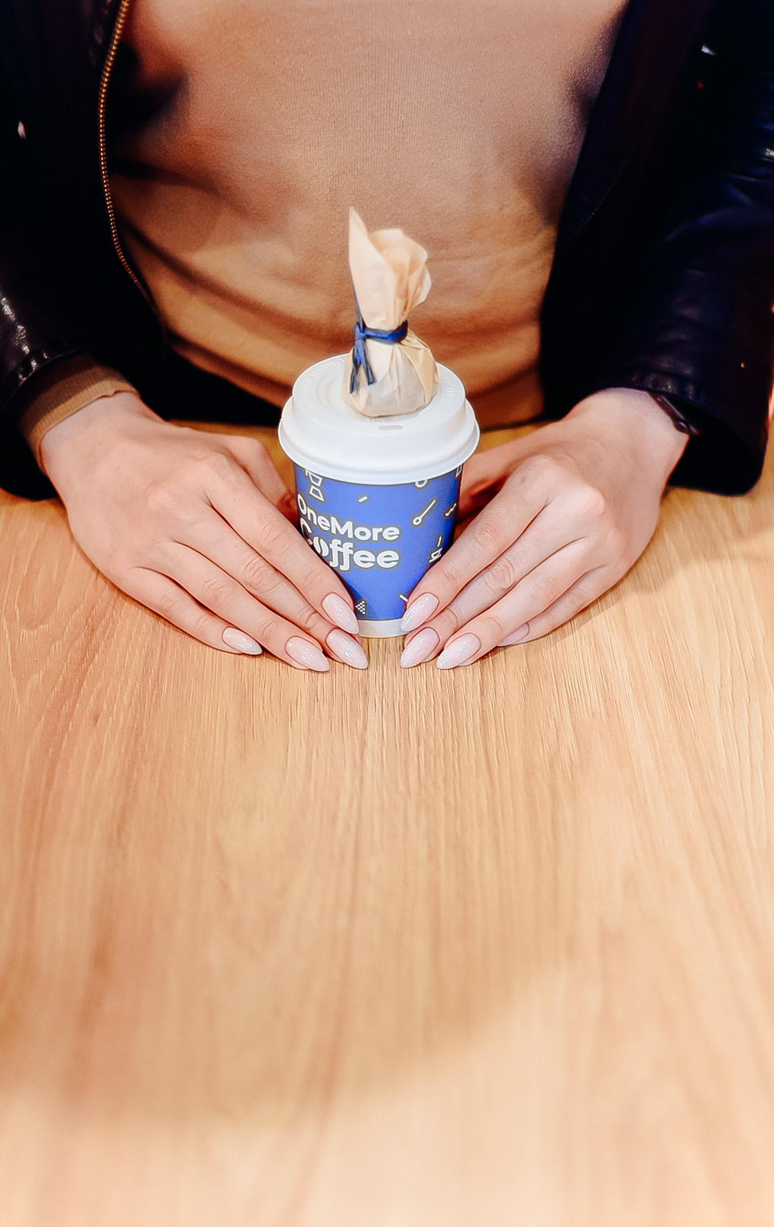 КОФЕЙНЯ. МАРИЯ ВАЛУЕВА Фотограф в Ницце, Каннах, Монако, Франции, Европе. Фотограф в Стамбуле