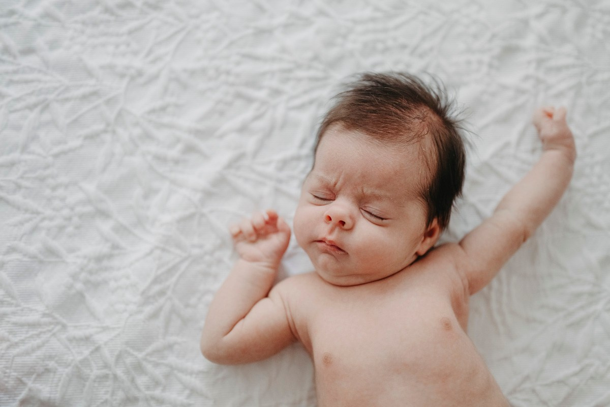 Latinka, Visnja i Konstantin / porodicno fotografisanje, fotografisanje bebe kod kuce. Deciji i porodicni fotograf u Beogradu Oksana Skendzic