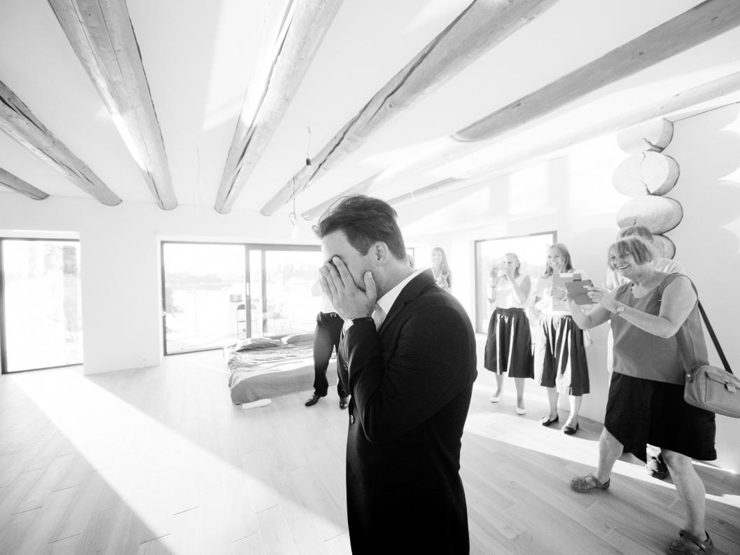 Ukraina-Kiev. Luxury wedding, portrait, family photographer over Europe