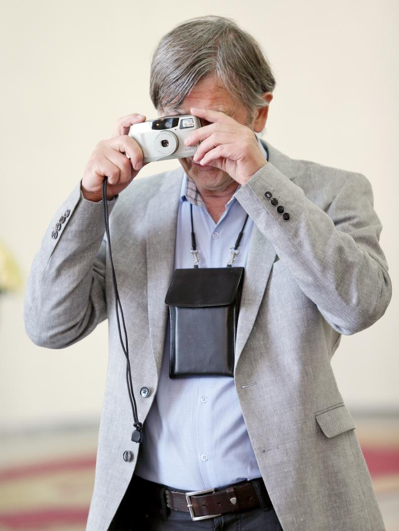 Ukraina-Kiev. Luxury wedding, portrait, family photographer over Europe