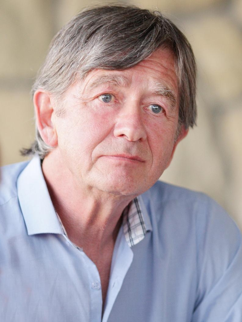 Ukraina-Kiev. Luxury wedding, portrait, family photographer over Europe