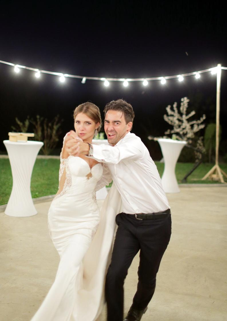 Ukraina-Kiev. Luxury wedding, portrait, family photographer over Europe