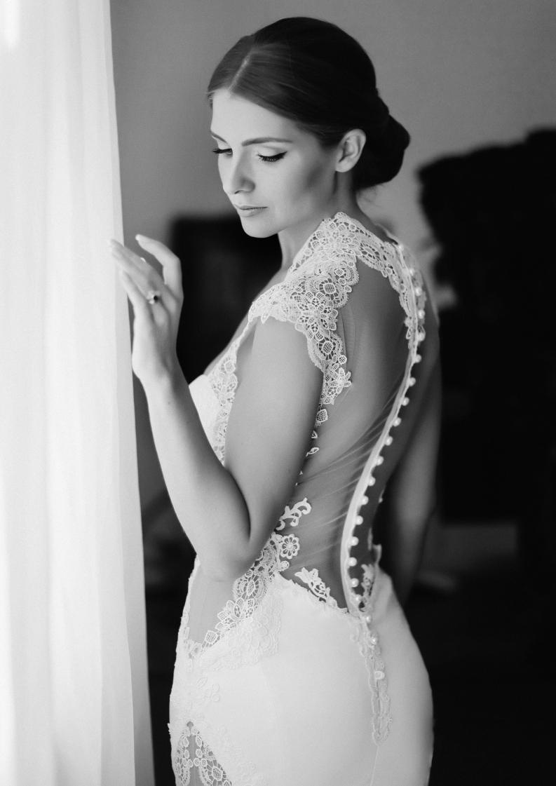 Ukraina-Kiev. Luxury wedding, portrait, family photographer over Europe