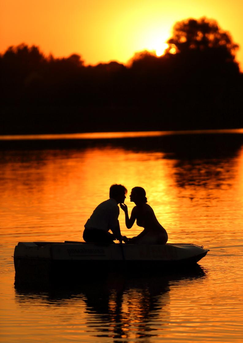 Ukraina-Kiev. Luxury wedding, portrait, family photographer over Europe