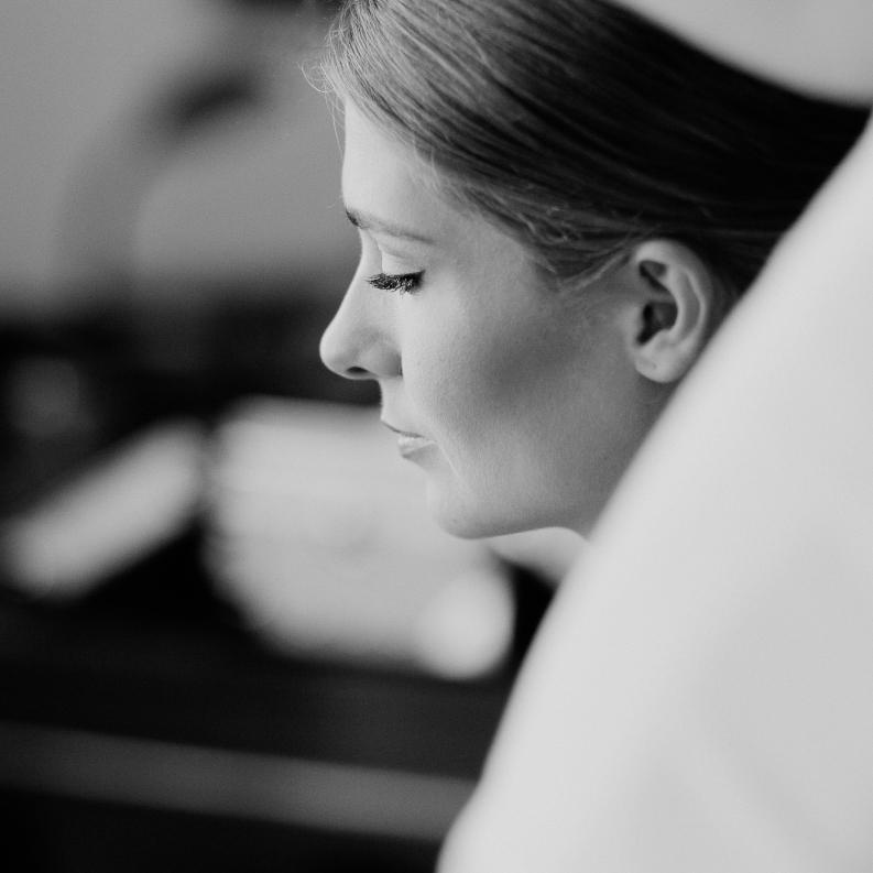 Ukraina-Kiev. Luxury wedding, portrait, family photographer over Europe