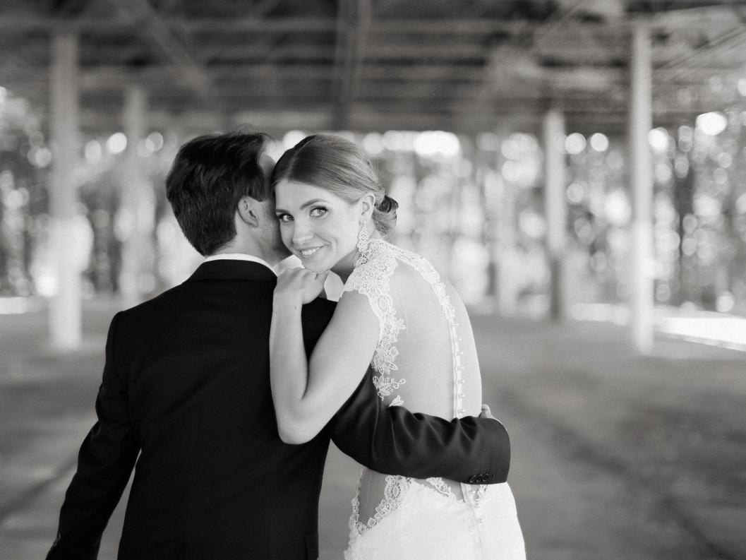 Ukraina-Kiev. Luxury wedding, portrait, family photographer over Europe