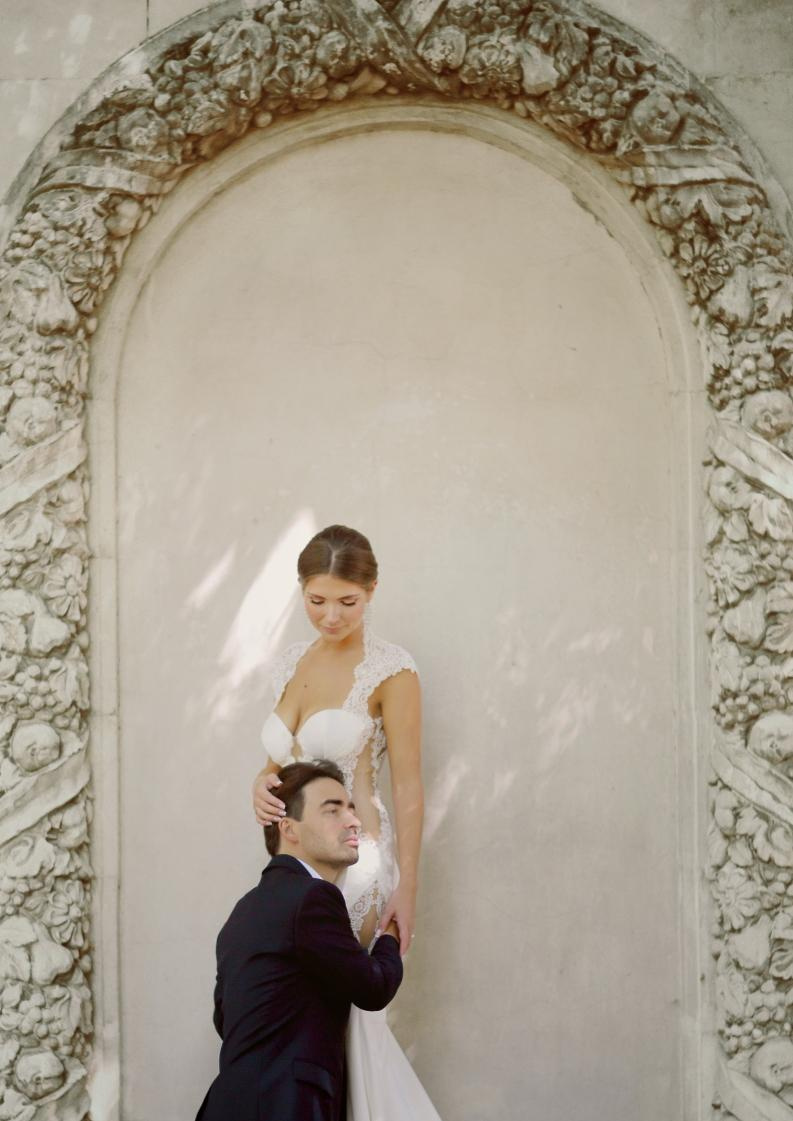 Ukraina-Kiev. Luxury wedding, portrait, family photographer over Europe