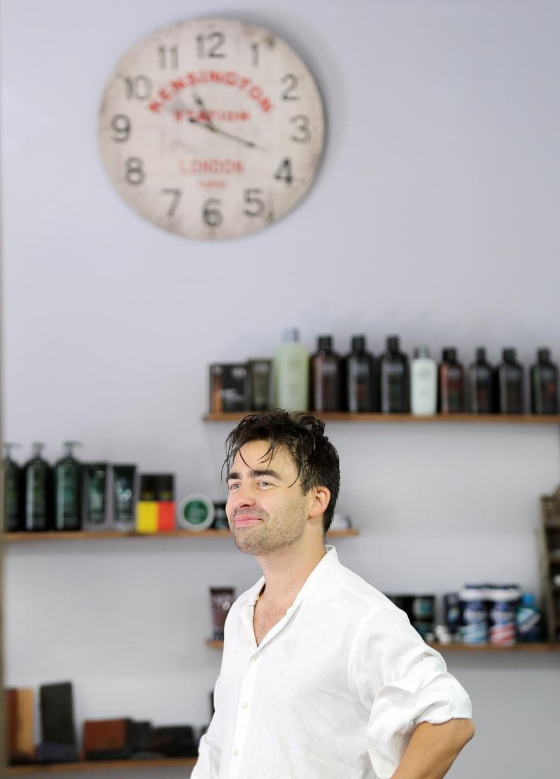 Ukraina-Kiev. Luxury wedding, portrait, family photographer over Europe