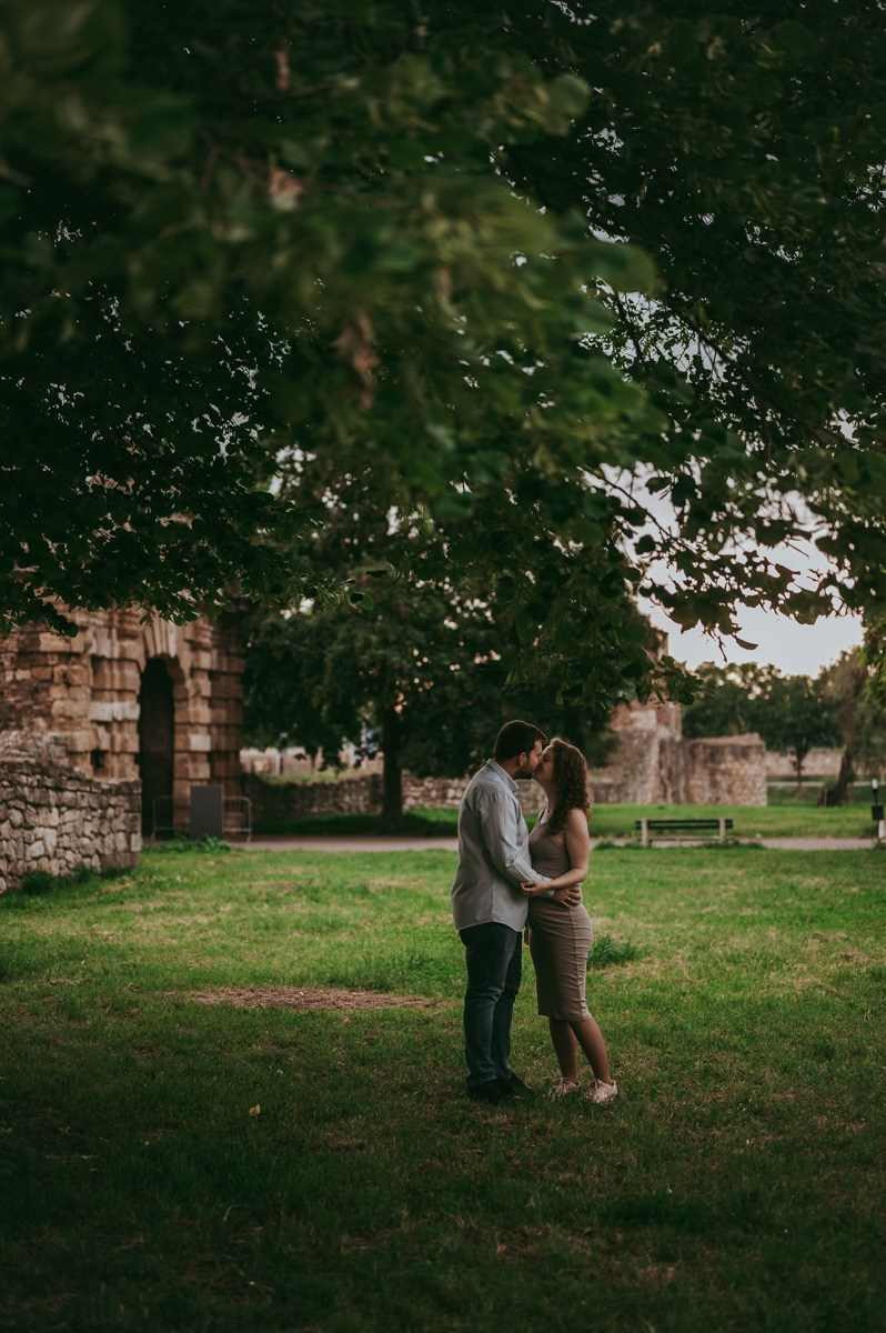 fotografisanje trudnica beograd, fotografisanje trudnoce novi sad, priprema za porodjaj, porodjaj beograd, porodjaj novi sad, nega u trudnoci,  psihofizicka priprema trudnica, decija soba, prve dane sa bebom, mama i beba