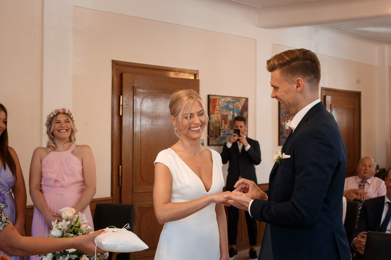 Standesamt Stuttgart | Hochzeitsfotograf & Videograf