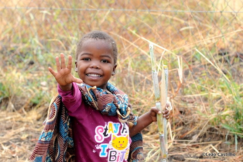 Photos of volunteer work in Mozambique. Simbahalu