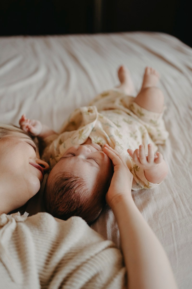 Jelena, Uros i Vasilije / porodicno fotografisanje kod kuce. Deciji i porodicni fotograf u Beogradu Oksana Skendzic