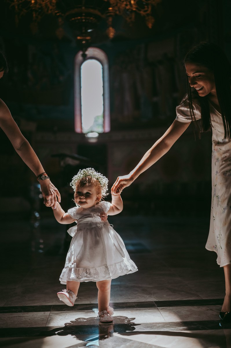Tarino krstenje. Deciji i porodicni fotograf u Beogradu Oksana Skendzic