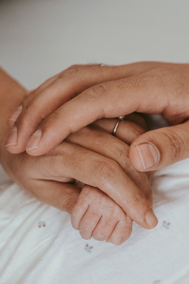 Katarina, Dejan, Petra i Julija / porodicno fotografisanje kod kuce. Deciji i porodicni fotograf u Beogradu Oksana Skendzic