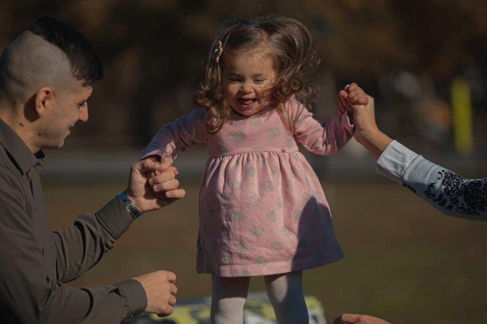 Мнения за фотограф Светлана Кънева. Фотограф Бургас. Фотосесии в студио и на открито, портрети, заснемане