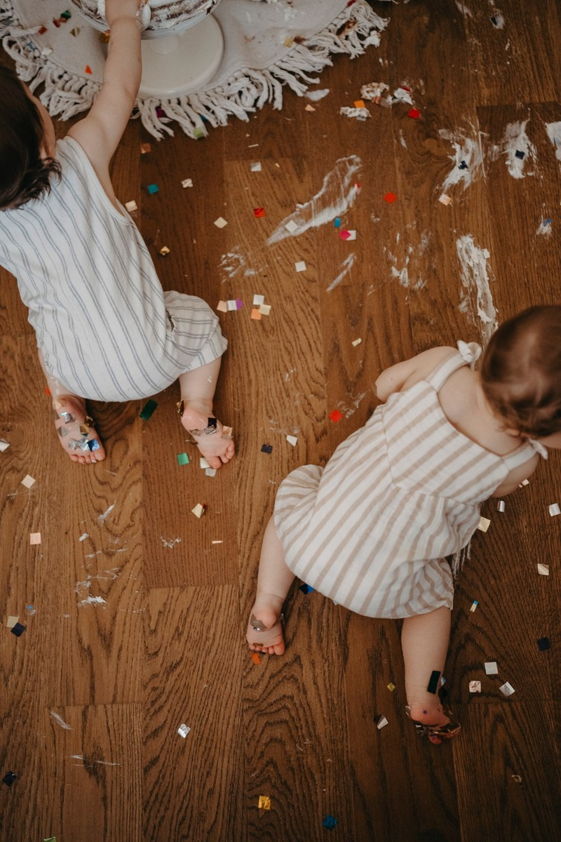 Dunjin i Vukanov 1. rodjendan / fotografisanje kod kuce. Deciji i porodicni fotograf u Beogradu Oksana Skendzic