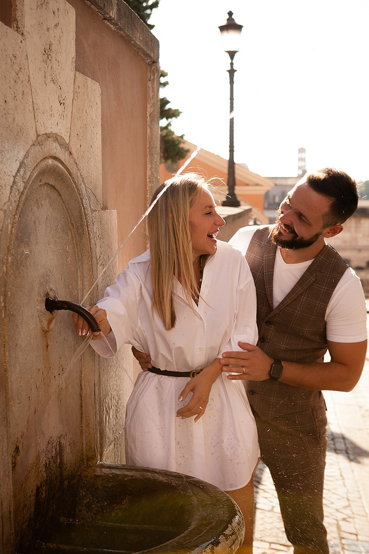 Elena. Professional photographer based in Rome