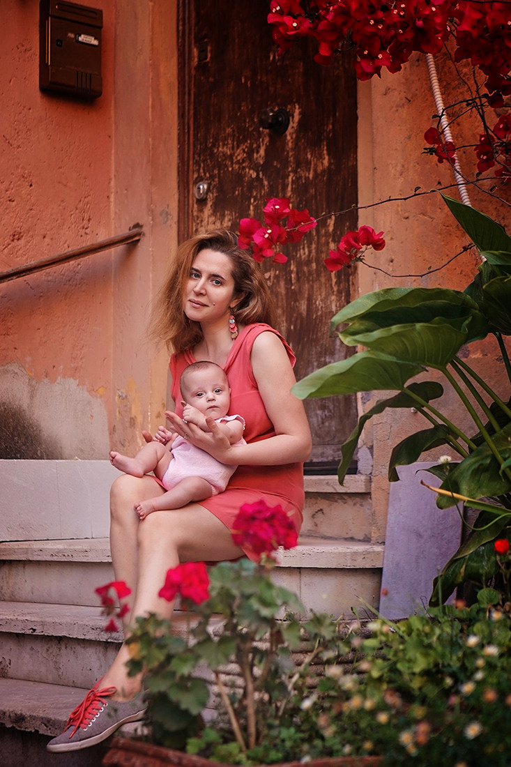 Julia. Professional photographer based in Rome